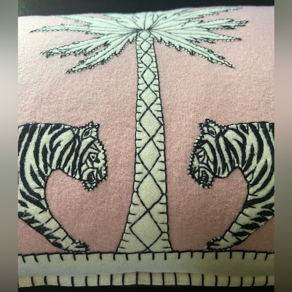 Jan Constantine Handmade Felt Tiger & Palm Tree Decor Pillow Made in England - Picture 4 of 11